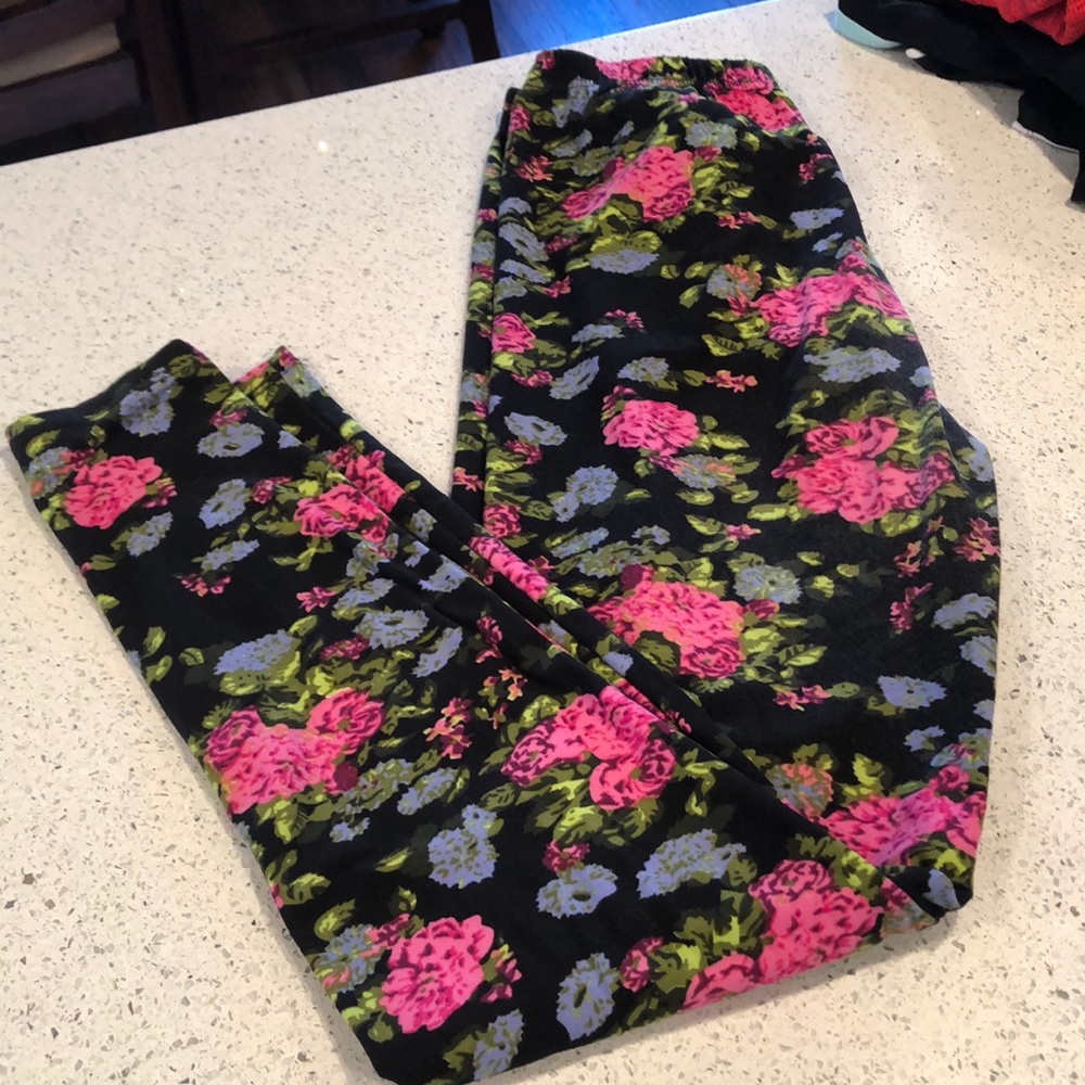 Agnes and Dora S/M leggings